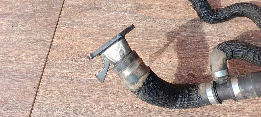 фото №11, Jeep cherokee v kl liberty 13-18r 2.0 m-jet патрубок шланг wąż wody