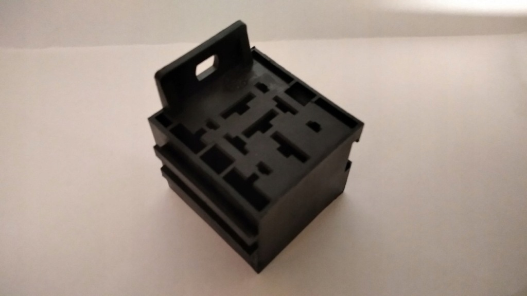 фото №1, Разъём реле 9-pin