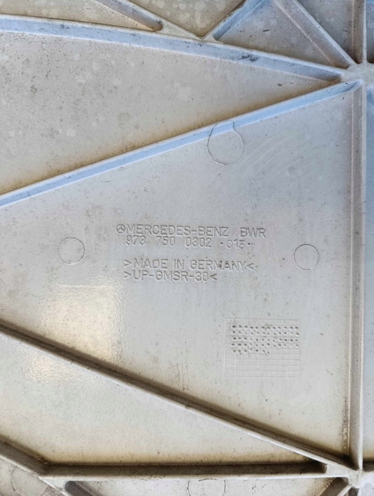 Передня капот mercedes atego 1 250 zł netto Доставка