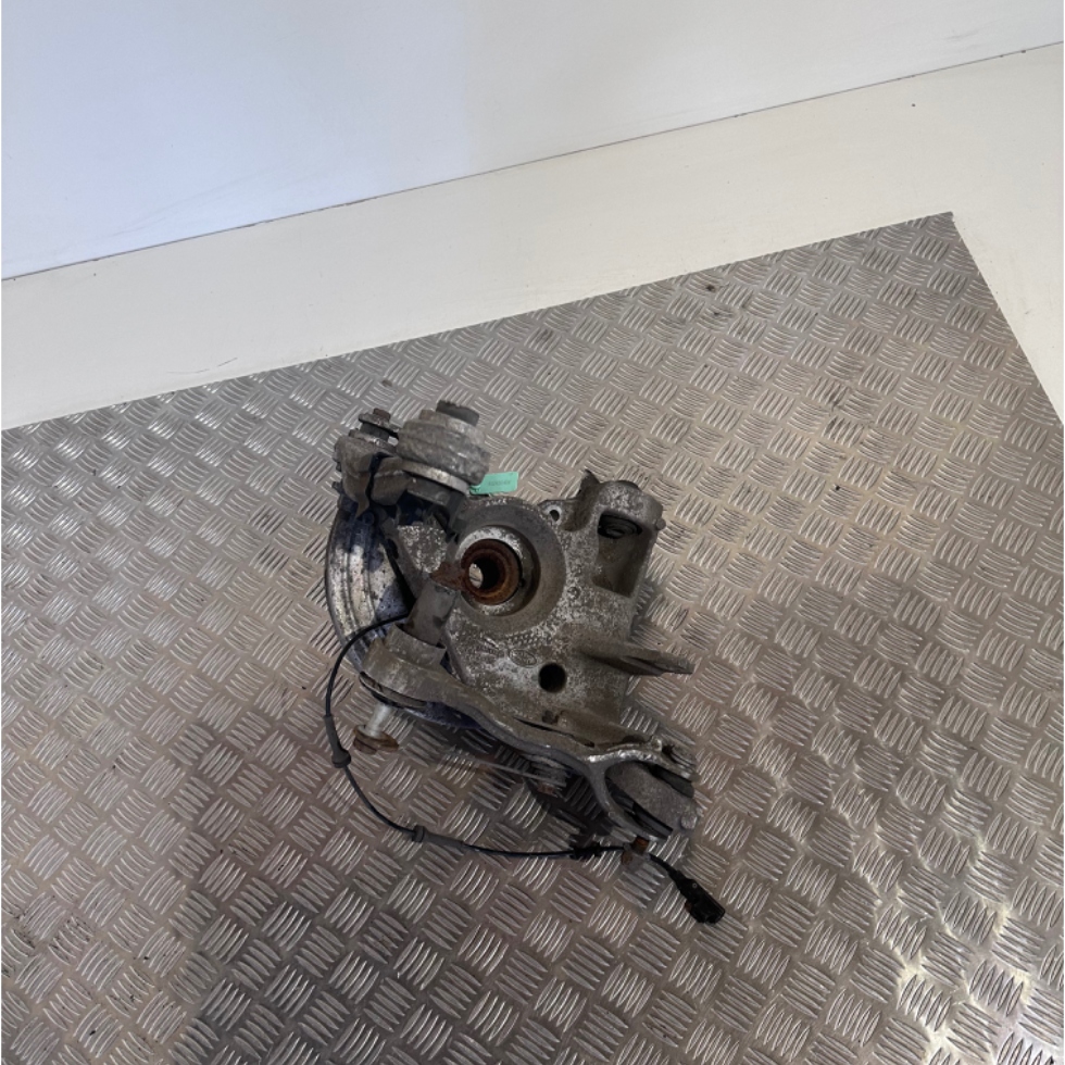 фото №7, Jaguar xe задняя сторона правая поворотный кулак колеса заднего правая gg0br1210