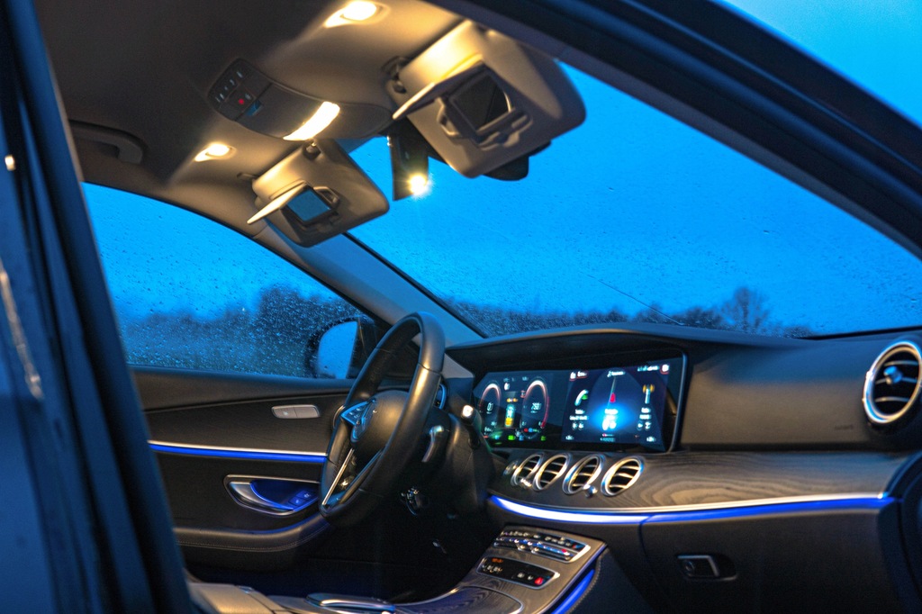 фото №12, Ford mustang v - набор освещение салона led - цвет тепла!