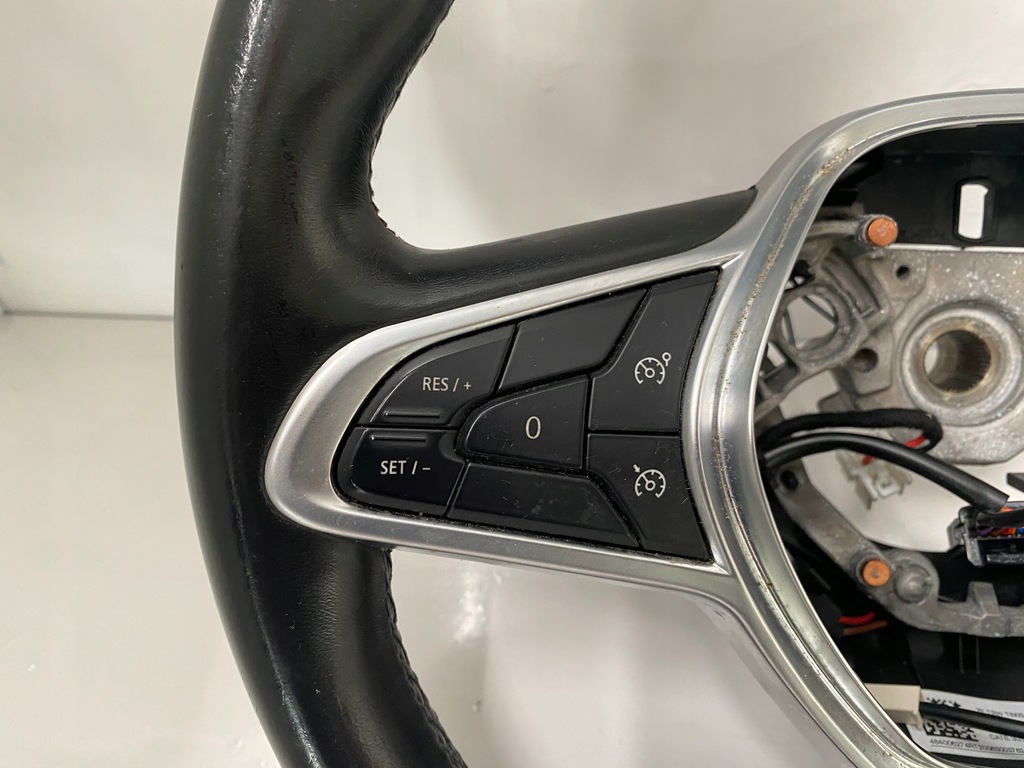 фото №7, Renault zoe ii воздуховод кожа мультифункция 484006274r