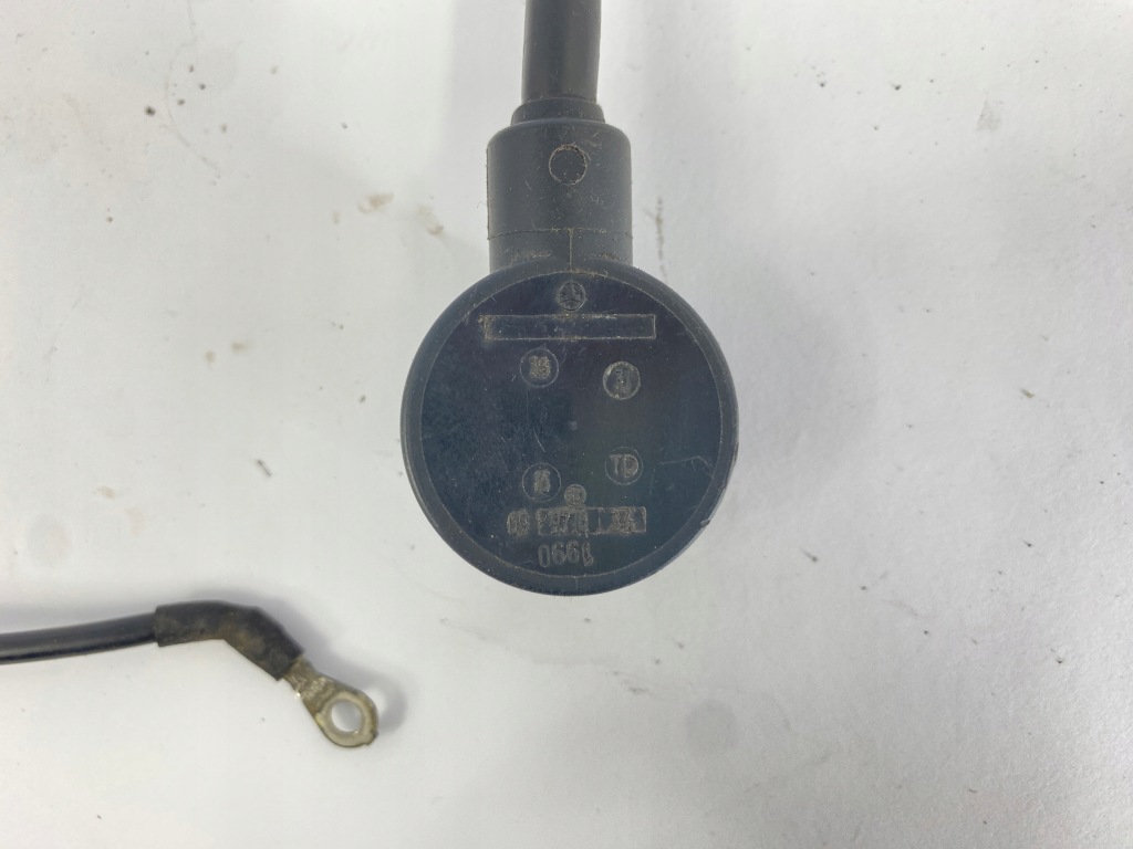 Шланг жгут аппарата зажигания модуля mercedes w124 1245404510 Оригинал