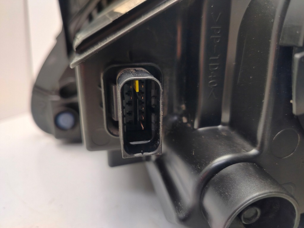 фото №13, Peugeot 5008 3008 i lift 13-17r фара лампа правий перед права передня