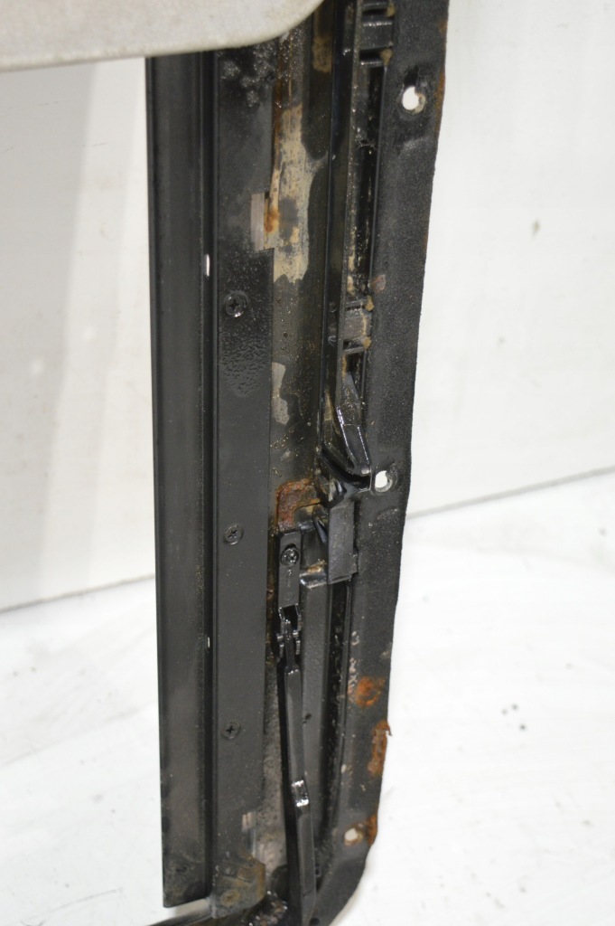 Люк металлический sedan mercedes w140 s klasa исправный 1407801629 в Украине