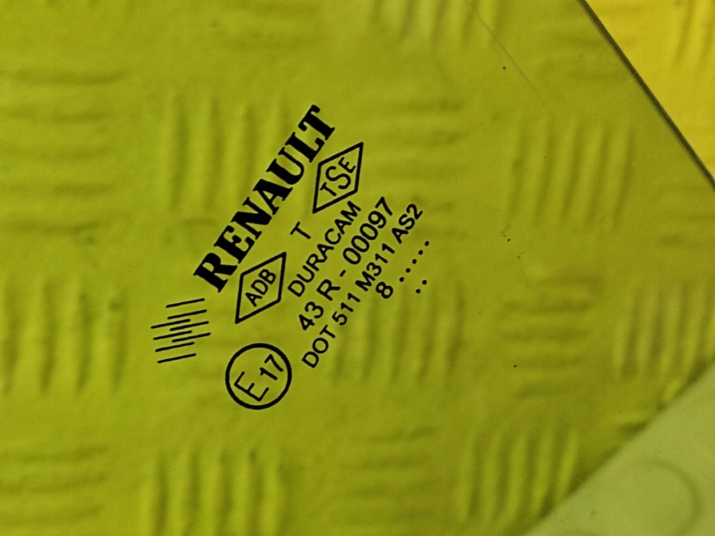 фото №3, Renault clio iii kombi стекло дверь левый задняя