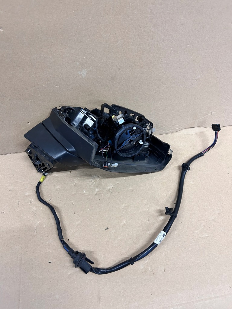 Купить Зеркало правое audi q7 14 pin + камера