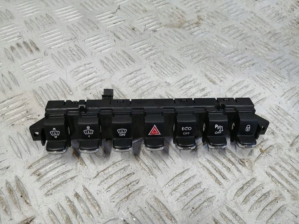 фото №1, Панель кнопок peugeot 3008 i 98057379zd