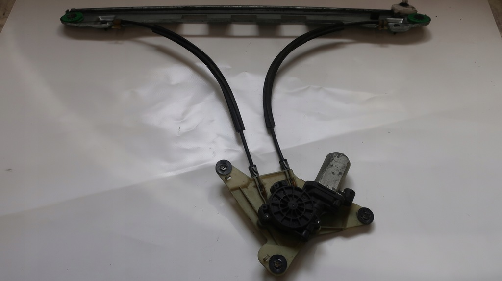 фото №1, Підйомник скло лівий renault master iii movano b 807210008r