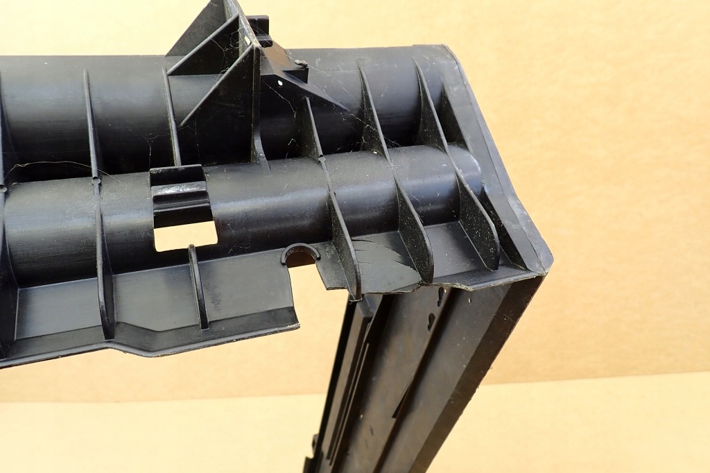 Bmw 5 e60 e61 03- рамка кронштейн кронштейн радіатора 1710751920404 оригінальний номер Доставка