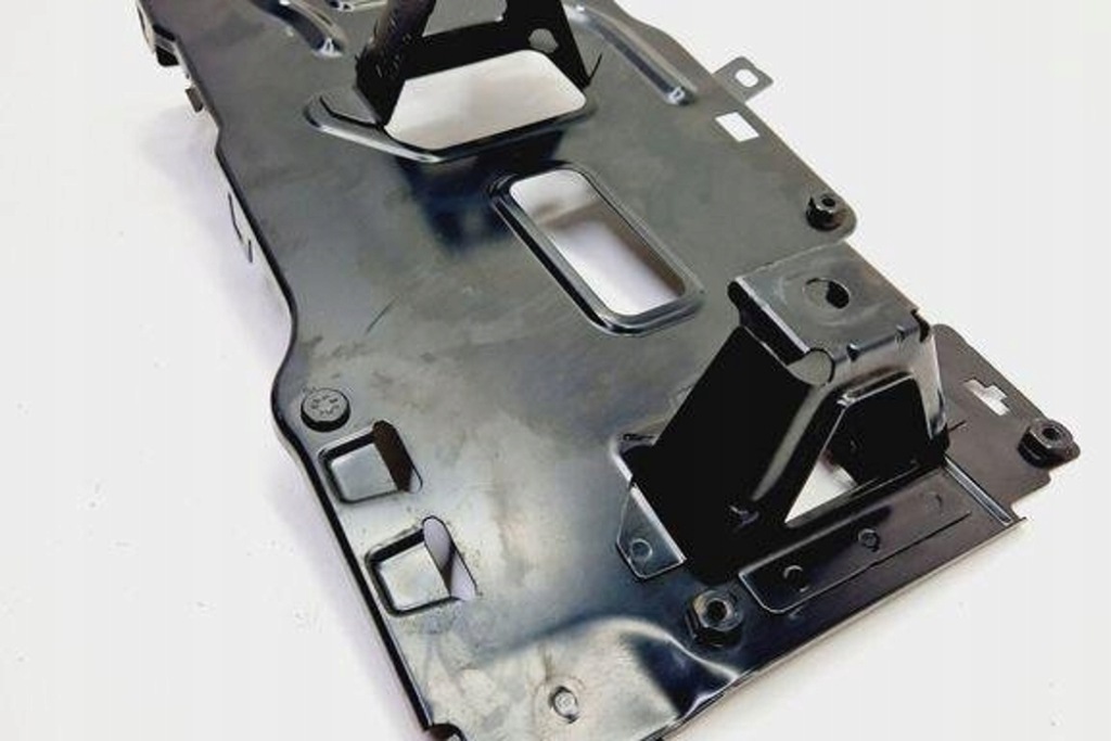 Основание аккумулятор peugeot 308 2 9815288480 1.5l дизель 2019 с Разборки