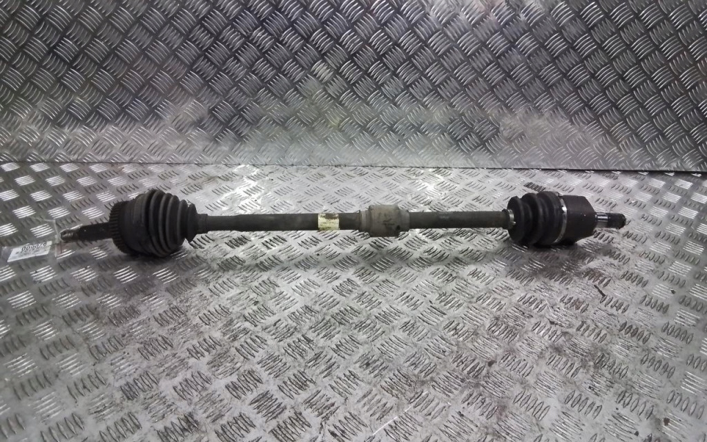 фото №1, Hyundai tucson 2.0b приводной вал правая перед 49500-2e500