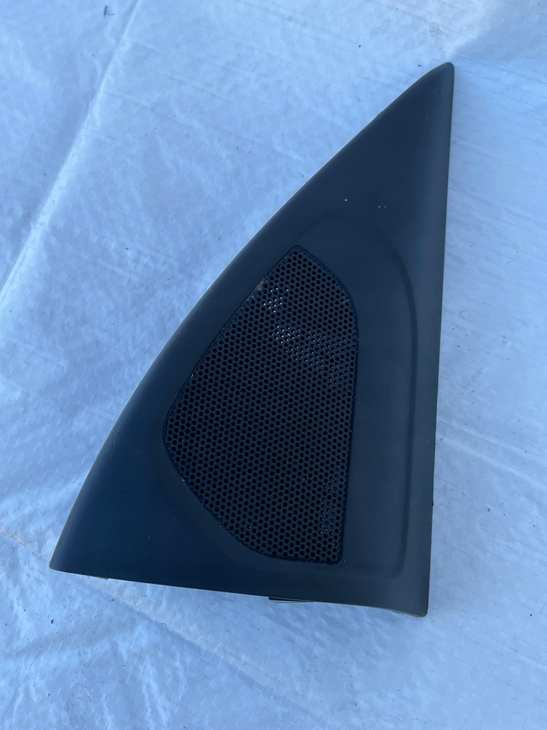 фото №1, Volvo s60 v60 треугольник заглушка дверь динамик rh