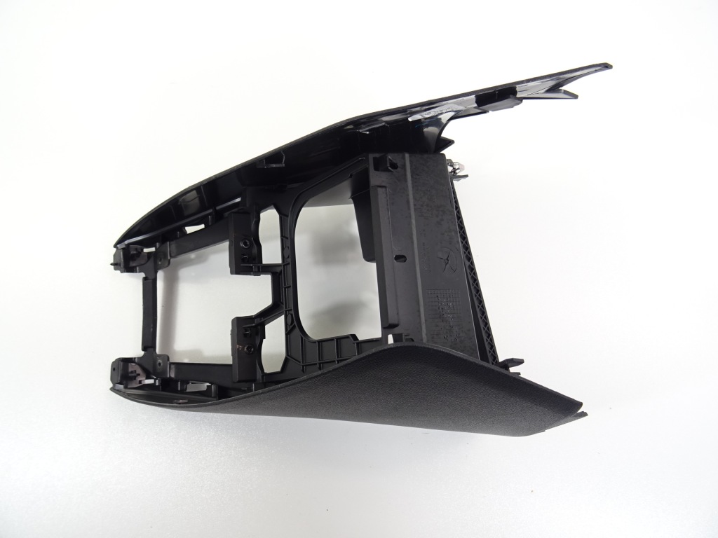 фото №2, Vw t-roc lift тунель середній рамка передач захист usb 2ga863680c 2022