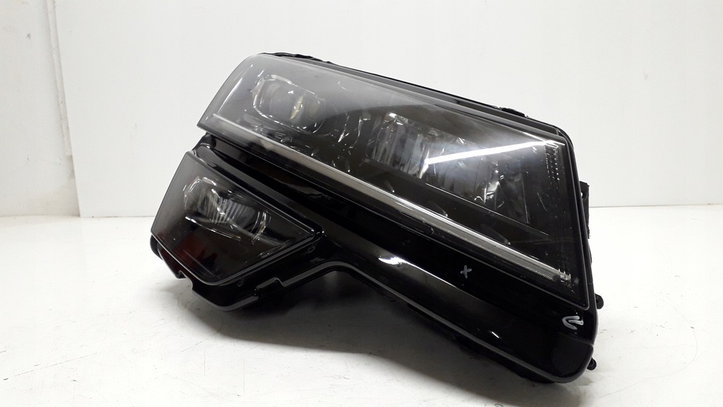 фото №14, Skoda karoq лампа правая full led - na запчасти