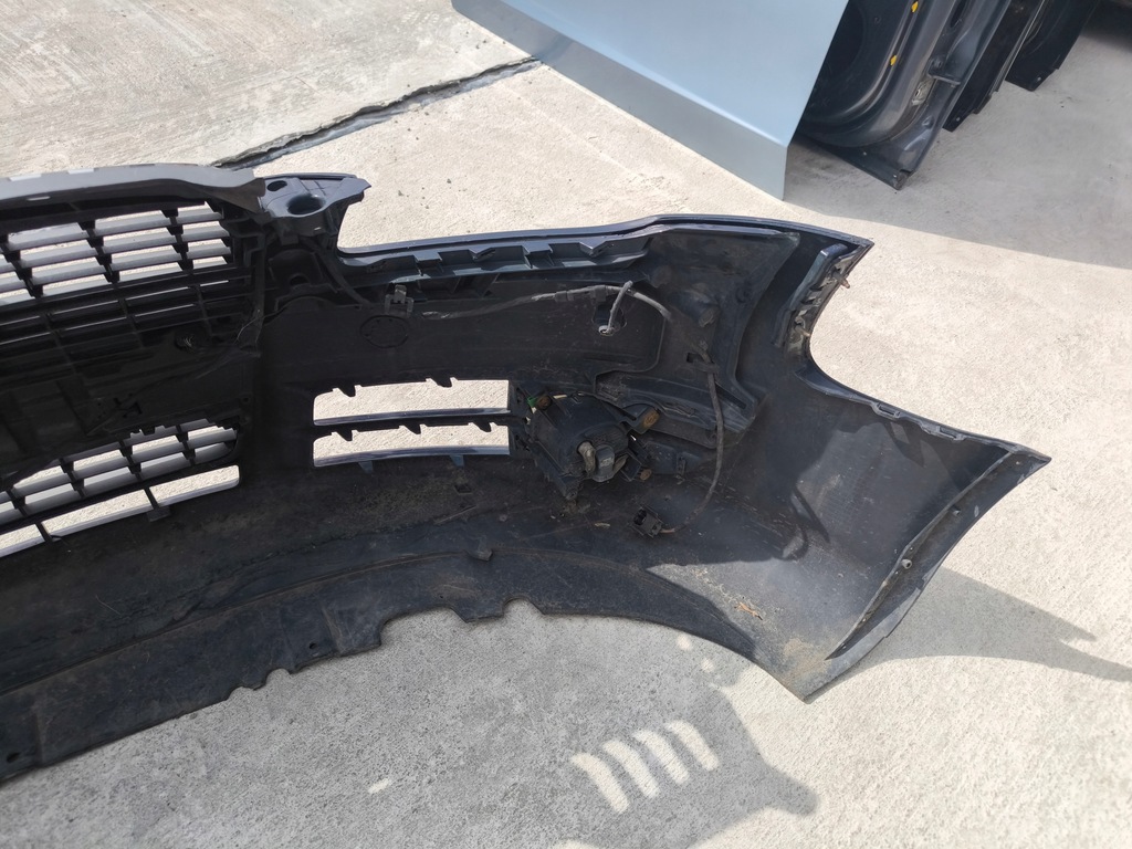 фото №13, Бампер перед kompletny audi a4 b7 pdc ly5k kompletny !!!
