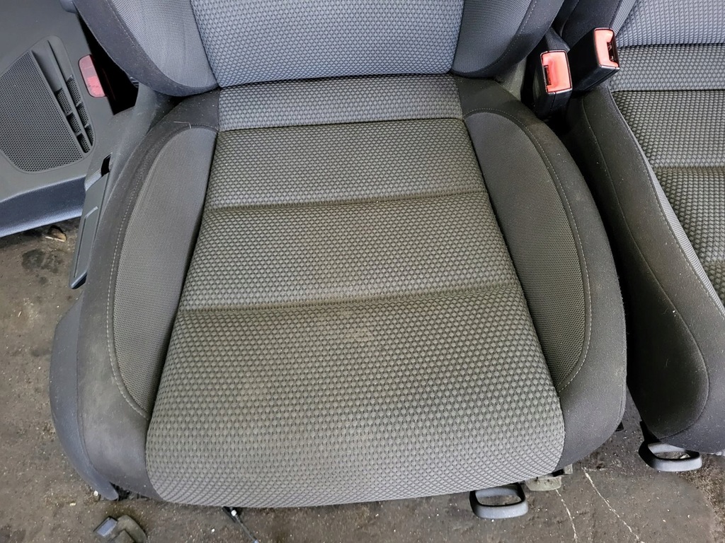 фото №7, Vw golf vi lift hb 5-двері сидіння сидіння обшивка обшивки заднє сидіння uk