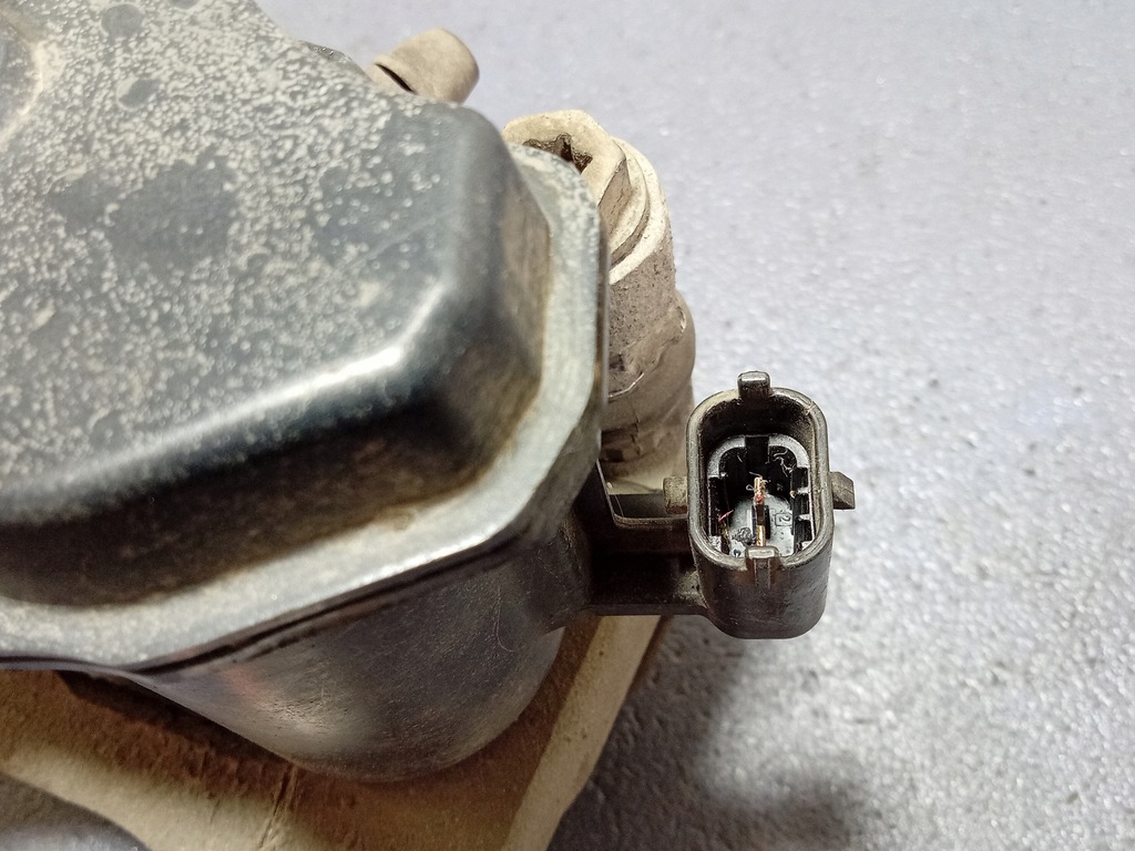 фото №6, Insignia b 2.0d суппорт тормозной задняя правый скоба