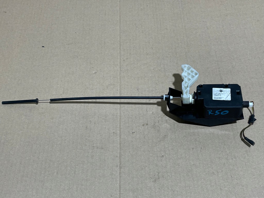 фото №1, Mini cooper r50 привод крышка топлива 7152588