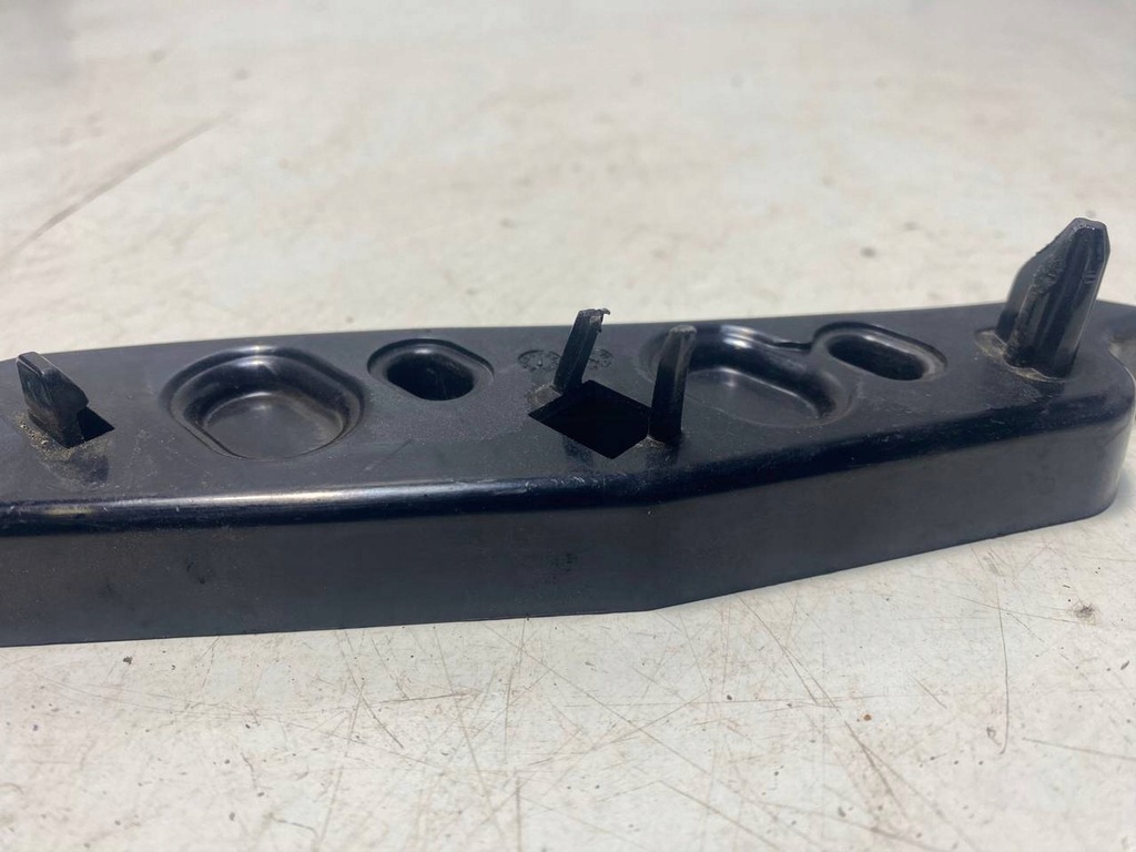 фото №1, Land rover evoque ii 2021 середина елементи кріпильні