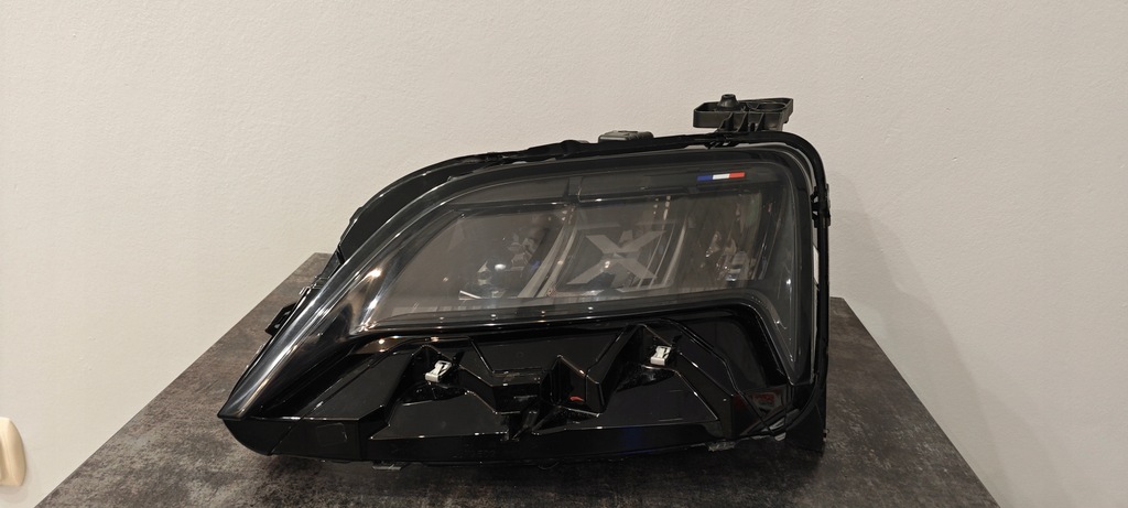 фото №1, Лампа ліва передня лівий перед renault r5 e-tech 260600116r