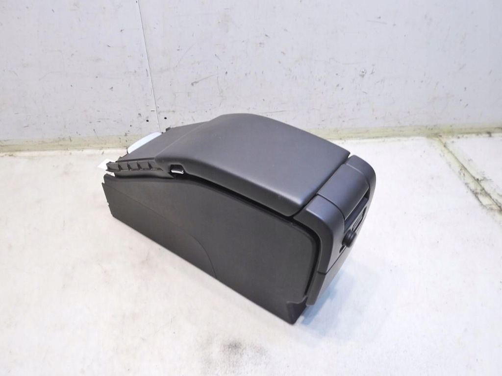 фото №10, Подлокотник volvo v70 iii