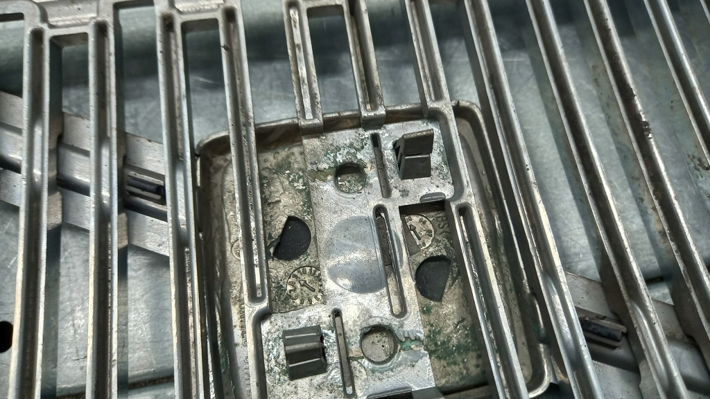 фото №9, Решітка радіатора volvo v70 ii lift 05r