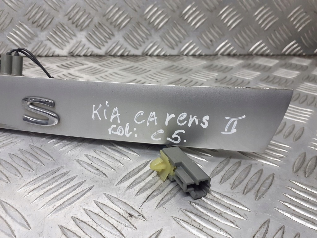 фото №2, Молдинг крышки kia carens ii