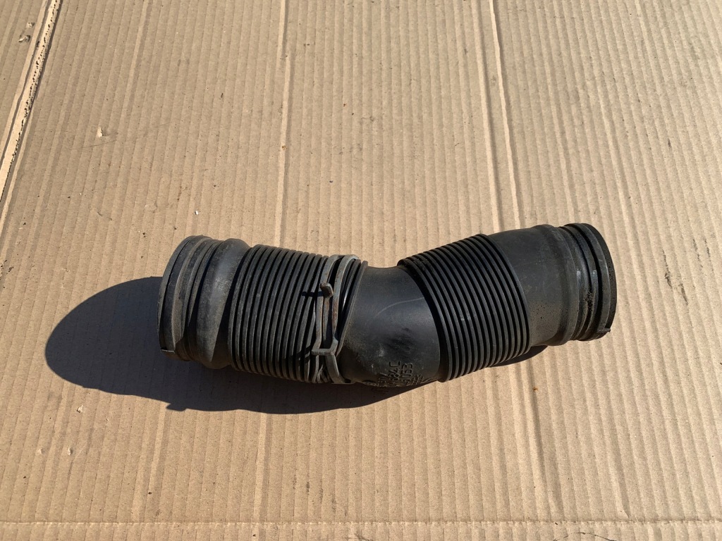 фото №1, Труба шланг воздуха 6q0129684c fabia ii polo оригинал