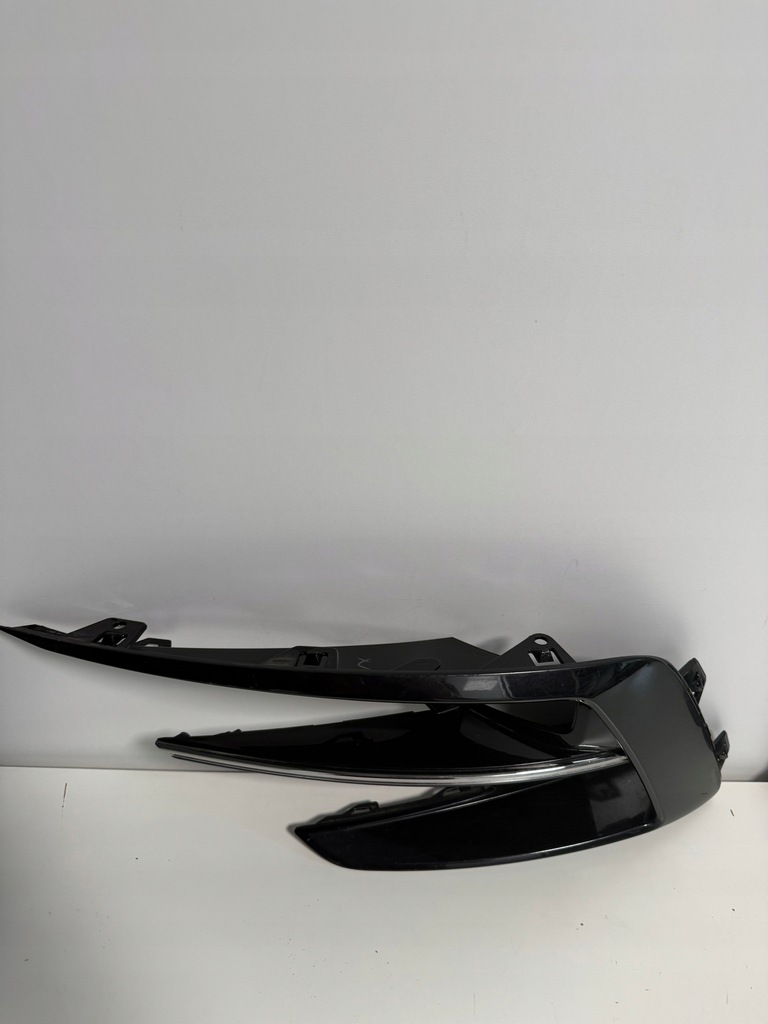 фото №9, Решётка бампера правая левая renault megane iv lift 261a25239r / 261a33398r