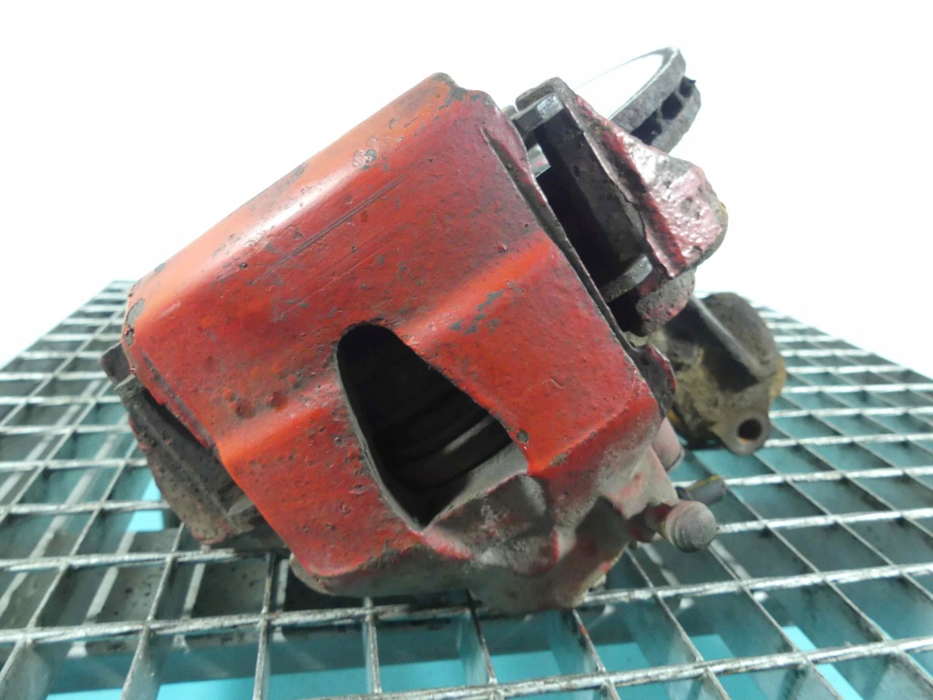 фото №1, Суппорт перед правый audi a3 8l 1.8 20v