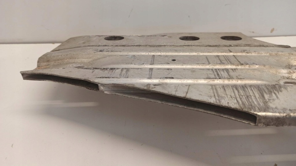 фото №10, Bmw 7 g11 кронштейн задний распорка 7334565