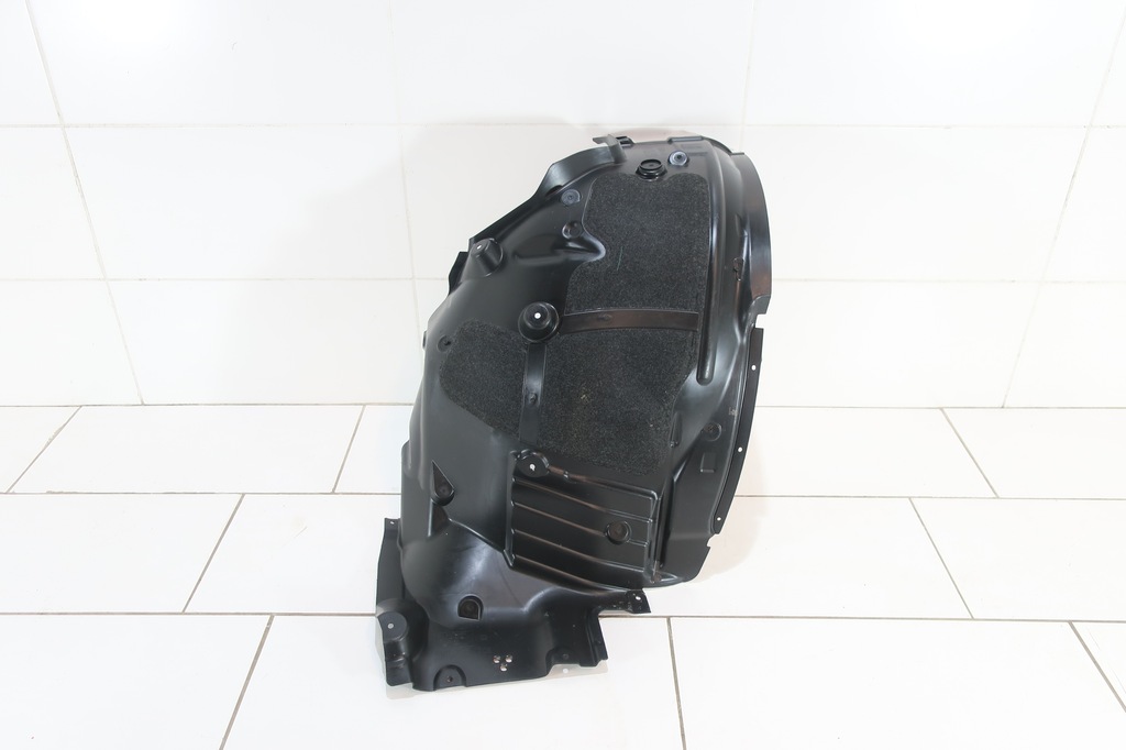 фото №1, Подкрылок защита колеса правая bmw 7 g70