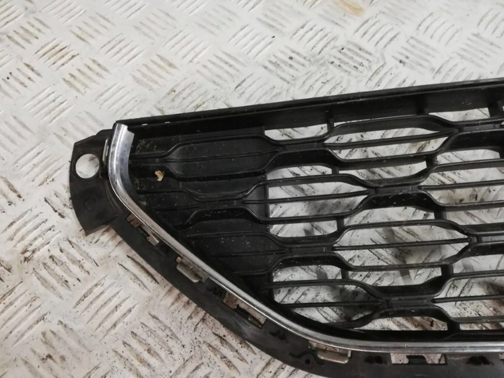 Citroen c3 lift 12- решётка бампера перед с Разборки