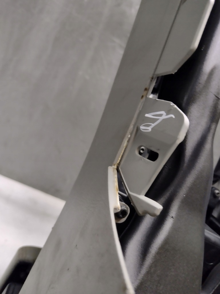 фото №15, Тунель середній підлокітник volkswagen passat b6 sedan 3c0863319j