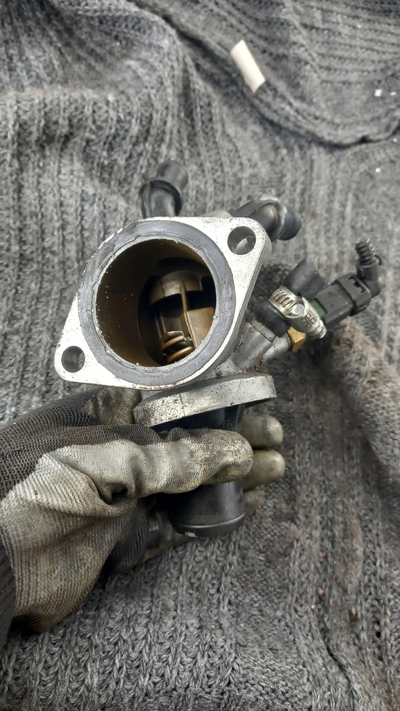 фото №3, Термостат opel zafira b 06r 1.9cdti