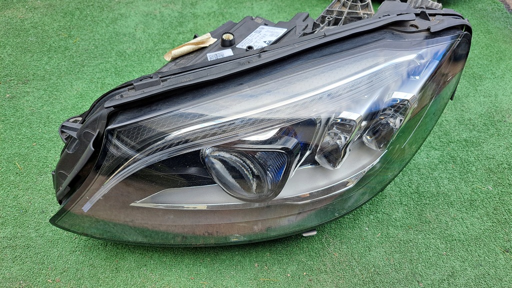 фото №1, Mercedes c-klasa w205 lift full led лампа передняя kpl