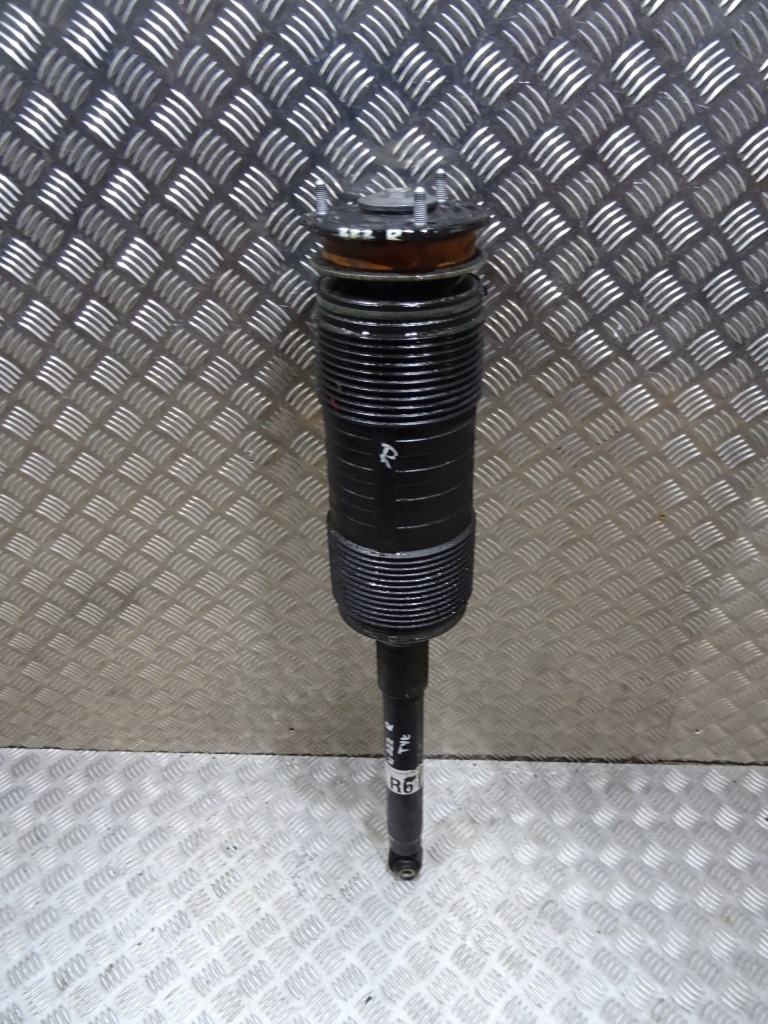Купить Левый  амортизатор задняя mercedes w222 a2223206513