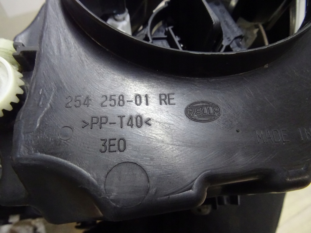 фото №11, Vw golf vi 6 лампа права перед 5k1941006 5k1 hella