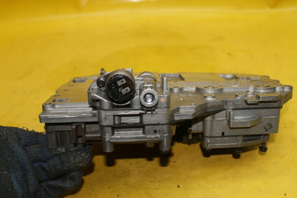 фото №8, Плита клапанная коробки передач a8 d2 4.2b cml