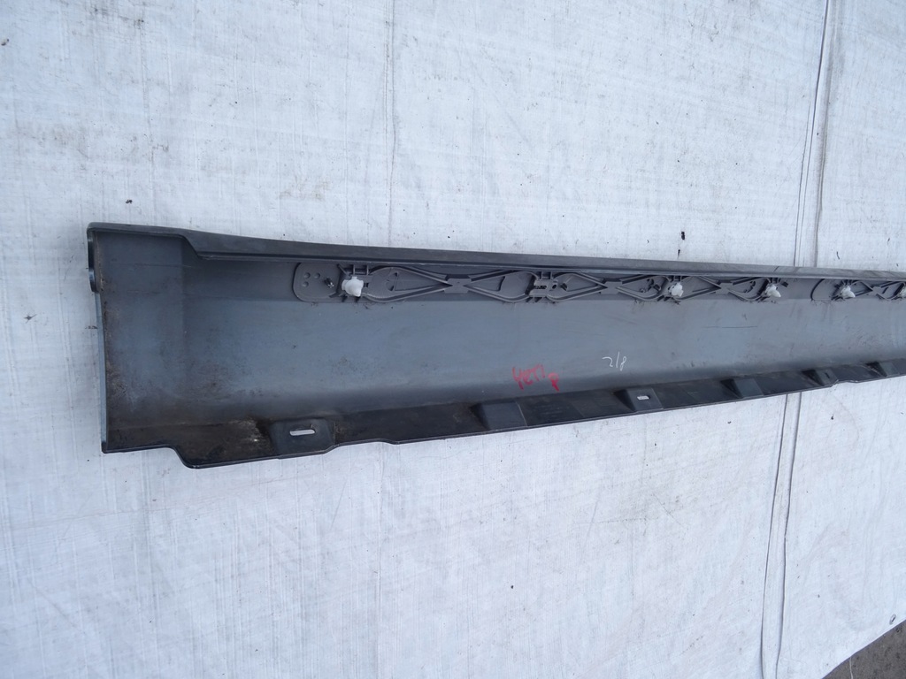 фото №8, Порог молдинг порог правая skoda yeti 5l0 lift 12-1