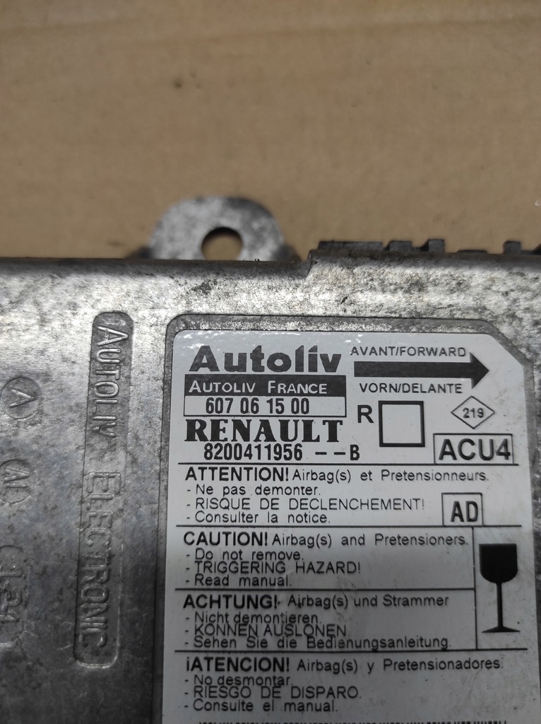 фото №4, Модуль датчик air bag renault scenic ii 8200411956