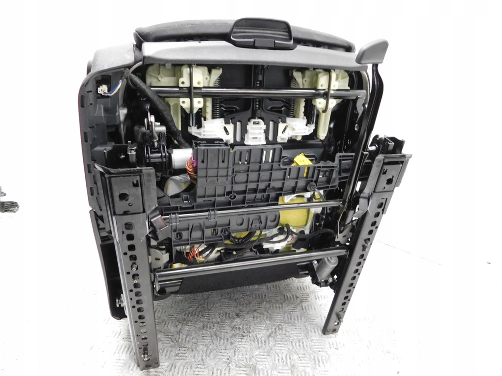 фото №10, Сиденье правый перед кожа alcantara - mercedes e-klasa w213 16-20