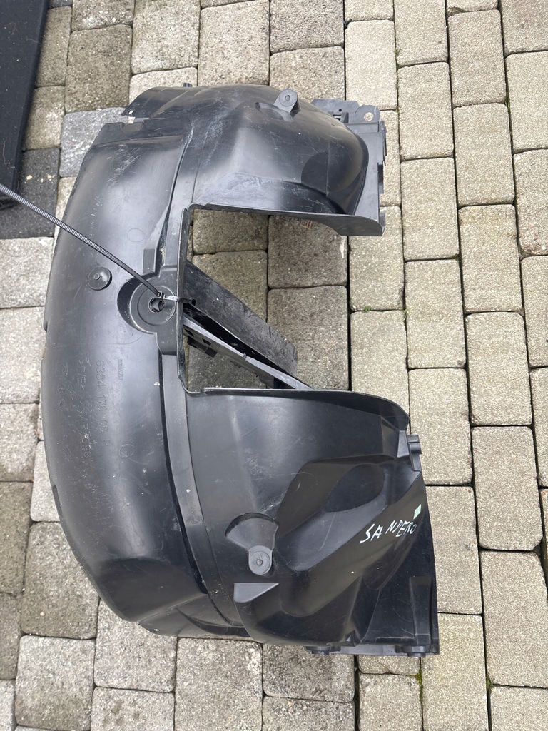 фото №1, Подкрылок перед левая dacia sandero ii 2012-2020 638417606r