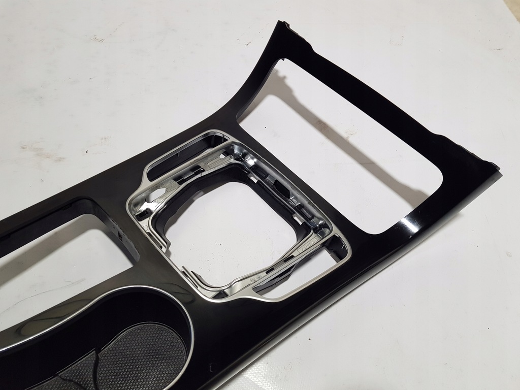 фото №6, Mercedes w205 dekor рамка домкрата передач консоль середня