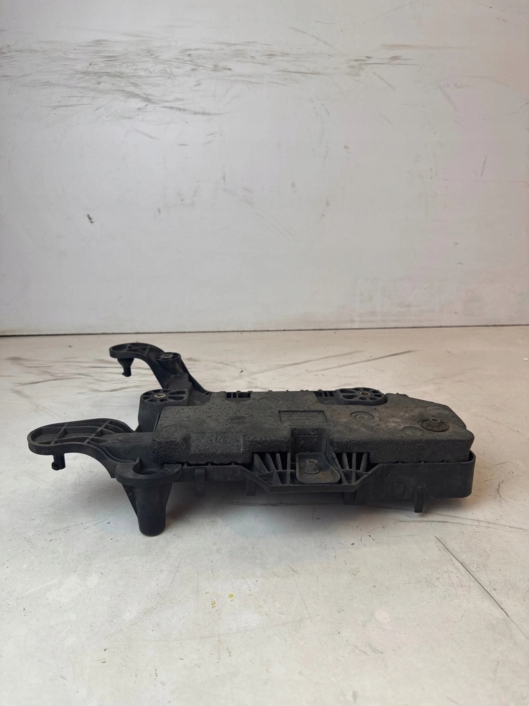 фото №12, Основа акумулятор volkswagen golf passat audi a3 8p