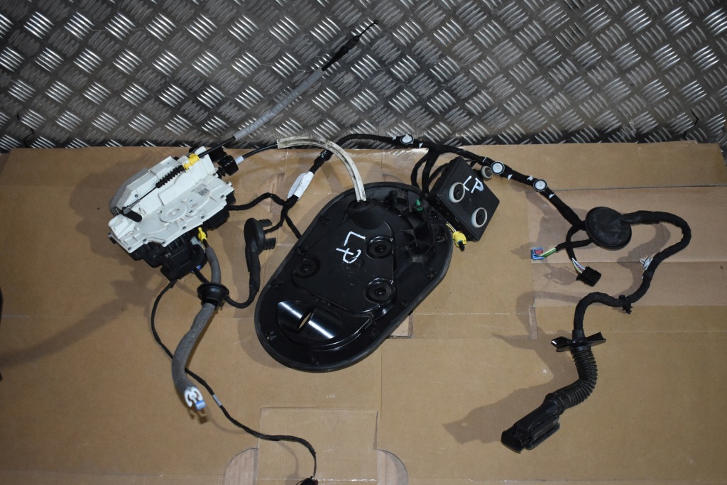 Купить Idealny доводчик замок дверь перед передний левый + модуль lamborghini urus 1