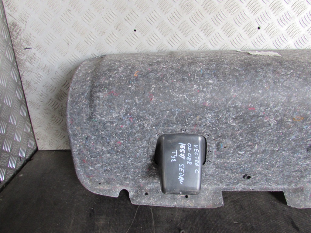 Захист обшивка кришки задня opel vectra c 02-08r 13173535 Недорого