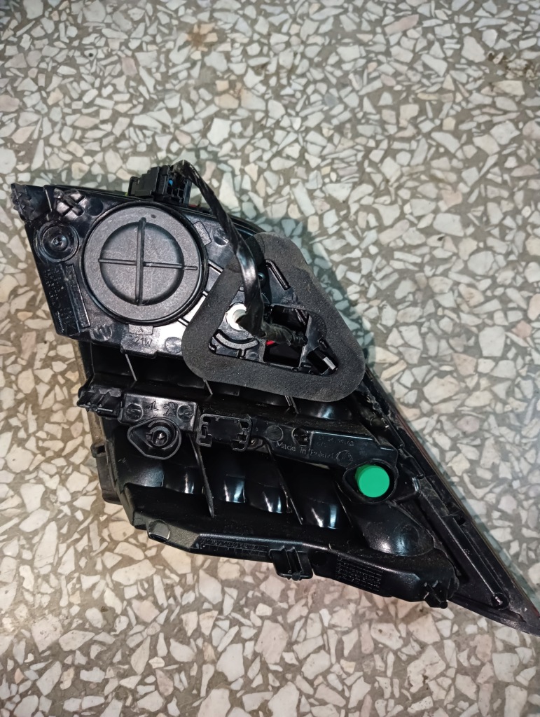 фото №8, Лампи задні кришки багажника peugeot 308 ii 2013-21 i 9677818380 9677818280