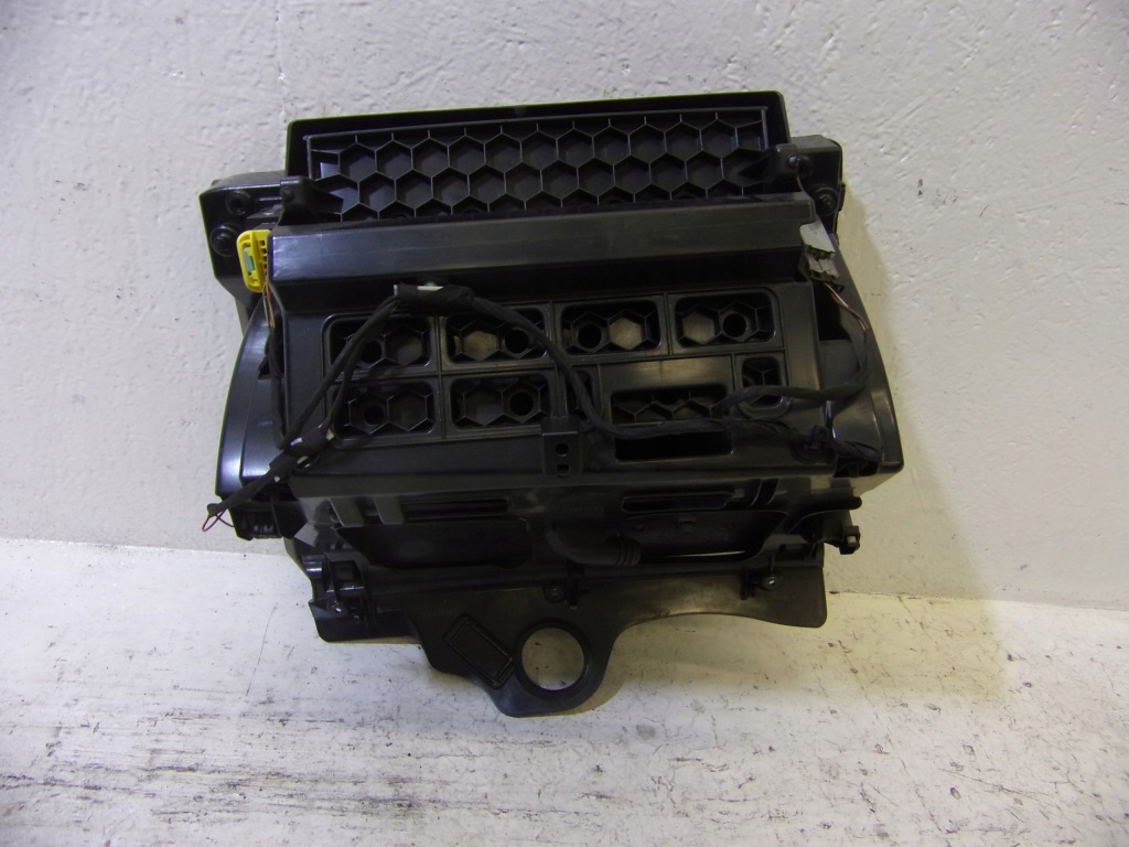 Бардачок пассажира volkswagen passat b6 Цена